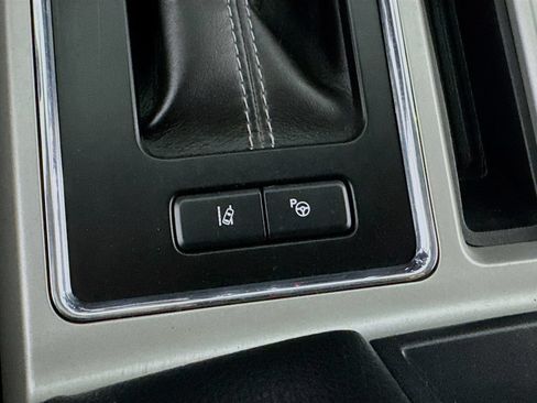 Used 2020 Ford F150 Lariat w/ Equipment Group 502A Luxury AWD/4WD image 22