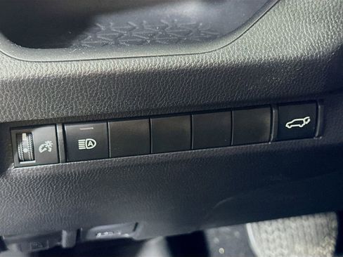 Used 2024 Toyota RAV4 XLE w/ Convenience Package image 20