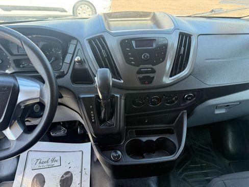 Used 2019 Ford Transit 250 130 Low Roof w/ Exterior Upgrade Package RWD image 17