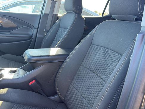 Used 2020 GMC Terrain SLE image 11