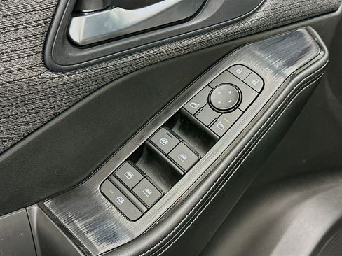 Used 2023 Nissan Rogue SV image 15