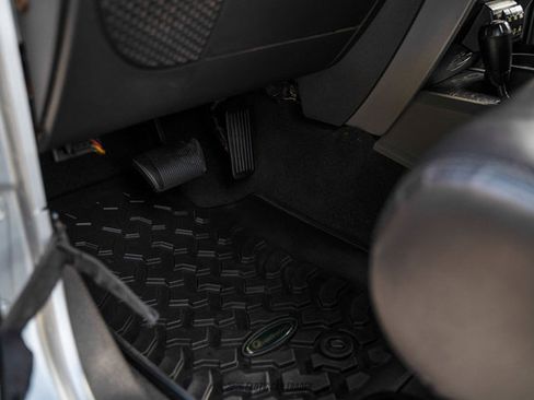 Used 2008 Jeep Wrangler Rubicon w/ Dual Top Group image 38