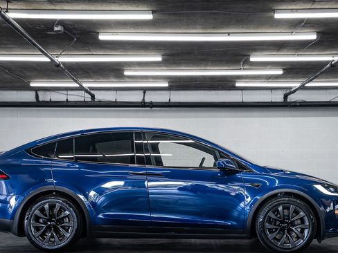 Used 2024 Tesla Model X AWD/4WD image 6