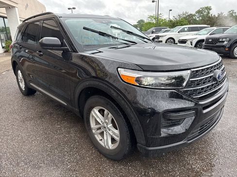 Used 2023 Ford Explorer XLT RWD image 11