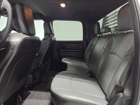 Used 2022 RAM 2500 Tradesman w/ Chrome Appearance Group AWD/4WD image 14
