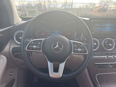Used 2022 Mercedes-Benz GLC 300 image 16
