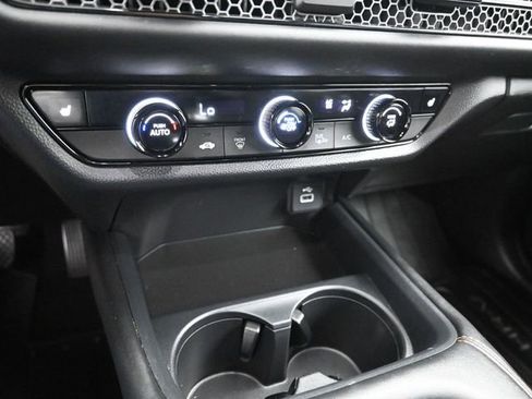 Certified 2024 Honda HR-V Sport image 16