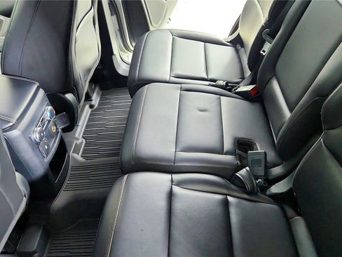 Used 2021 Ford Explorer XLT w/ Equipment Group 202A image 31