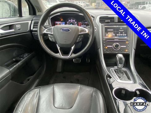 Used 2016 Ford Fusion Titanium image 9