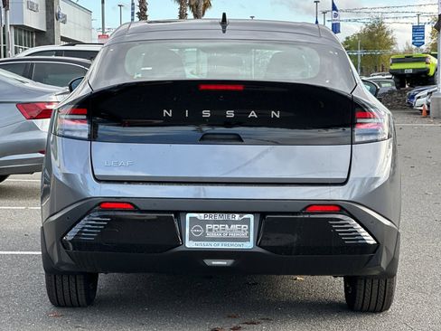 New 2026 Nissan Leaf SV+ w/ Floor Mat Package (SV+) image 5