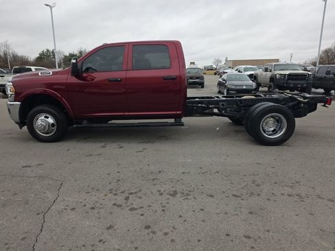 Used 2024 RAM 3500 Tradesman w/ Chrome Appearance Group image 8