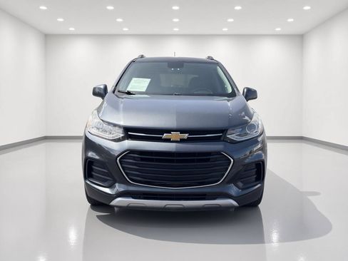 Used 2017 Chevrolet Trax LT w/ Driver Confidence Package AWD/4WD image 9