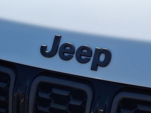 New 2026 Jeep Compass Latitude image 5