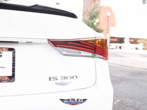 Used 2018 Lexus IS 300 F Sport w/ F Sport Package image 47