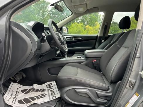 Used 2020 Nissan Pathfinder S AWD/4WD image 12