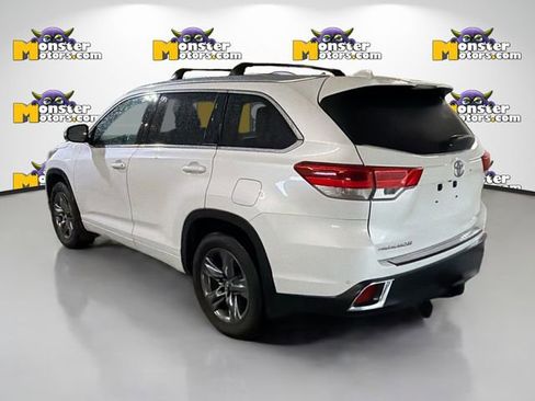 Used 2017 Toyota Highlander Limited AWD/4WD image 6