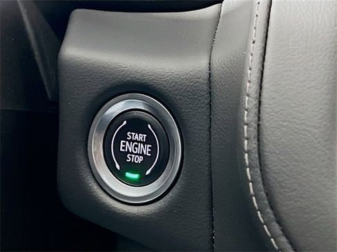 Used 2022 GMC Yukon SLE w/ Gmc Pro Safety Plus Package image 16