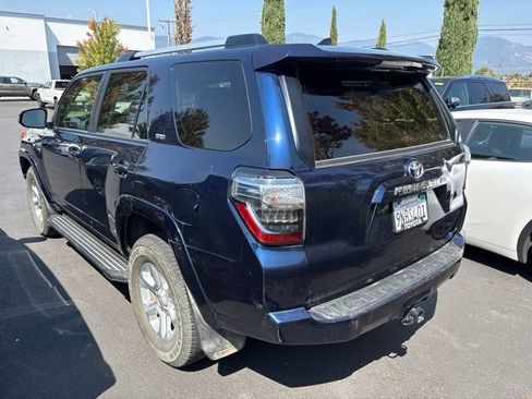 Certified 2022 Toyota 4Runner SR5 AWD/4WD image 3