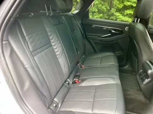 Used 2020 Land Rover Range Rover Evoque SE AWD/4WD image 22