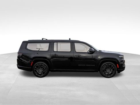 Used 2023 Jeep Grand Wagoneer L Series III w/ Rear Seat Video Group 1 image 6