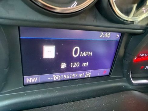 Used 2019 Chevrolet Silverado 1500 LTZ w/ LTZ Convenience Package AWD/4WD image 11