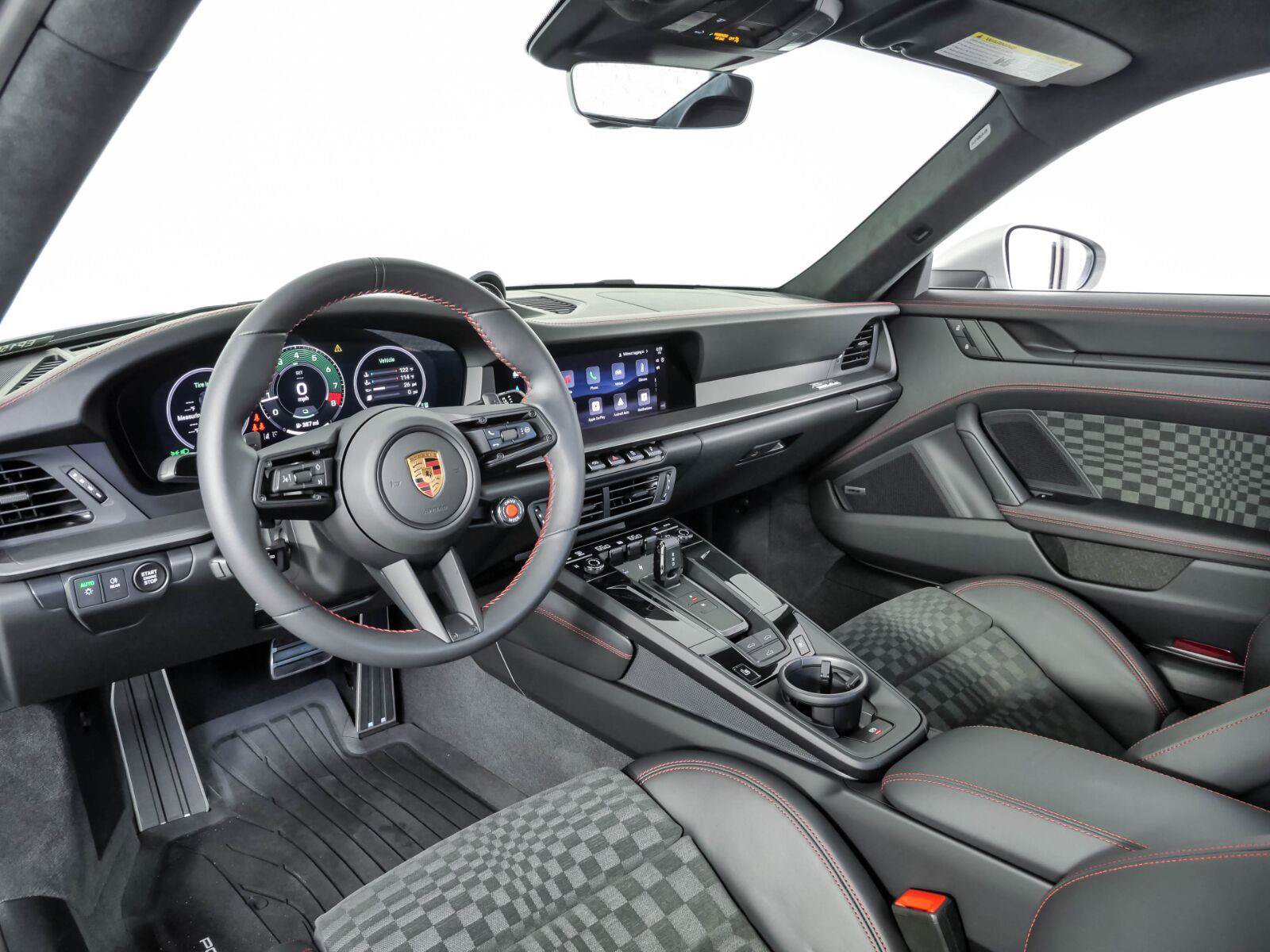 New 2026 Porsche 911 Carrera GTS RWD image 4