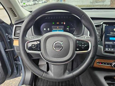 Used 2023 Volvo XC90 T8 Plus image 31