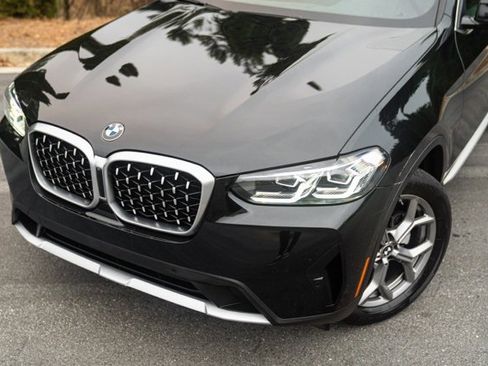 Used 2023 BMW X4 xDrive30i w/ Convenience Package image 2