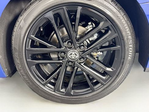 Used 2025 Toyota Camry SE FWD image 28