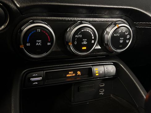 Used 2024 MAZDA MX-5 Miata RF Grand Touring image 24