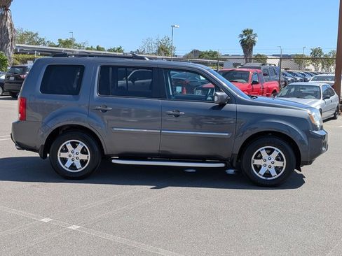 Used 2011 Honda Pilot Touring image 4