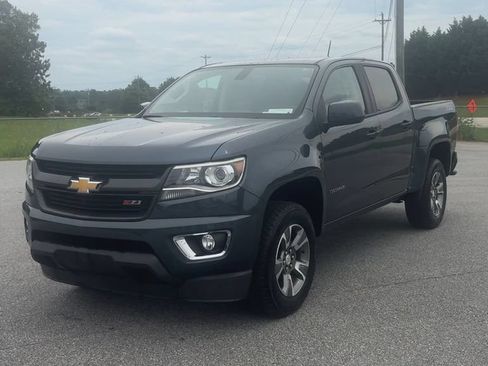 Used 2019 Chevrolet Colorado Z71 AWD/4WD image 4