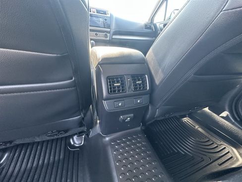 Used 2016 Subaru Outback 3.6R Limited AWD/4WD image 34