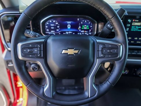 Used 2024 Chevrolet Silverado 1500 LT AWD/4WD image 15