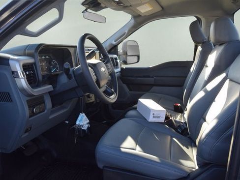 New 2026 Ford F250 XL w/ XL Chrome Package image 5