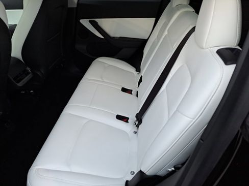 Used 2020 Tesla Model Y Performance image 12