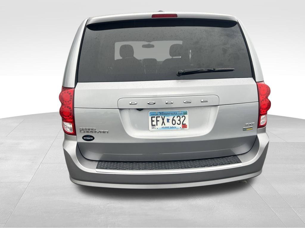 Used 2018 Dodge Grand Caravan SXT FWD image 11