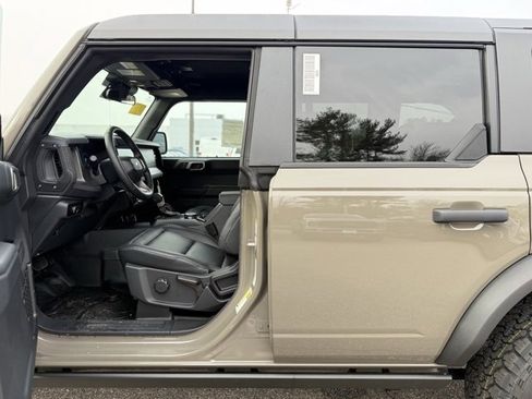 New 2025 Ford Bronco Big Bend w/ Black Diamond Package image 10