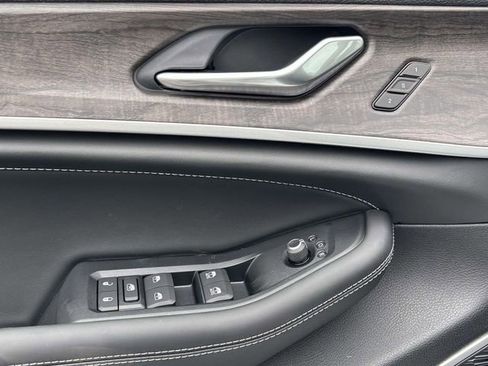 New 2026 Jeep Grand Cherokee L Limited AWD/4WD image 20