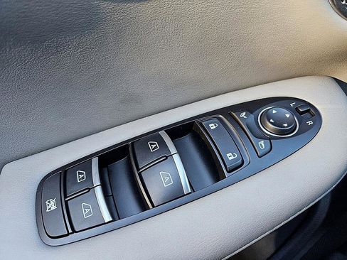 New 2025 INFINITI QX50 Luxe image 34