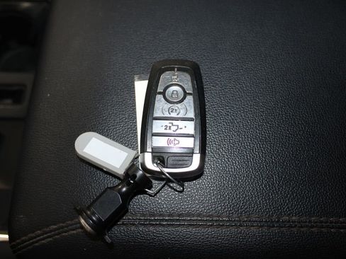 Used 2024 Ford F150 Lariat w/ Mobile Office Package image 58