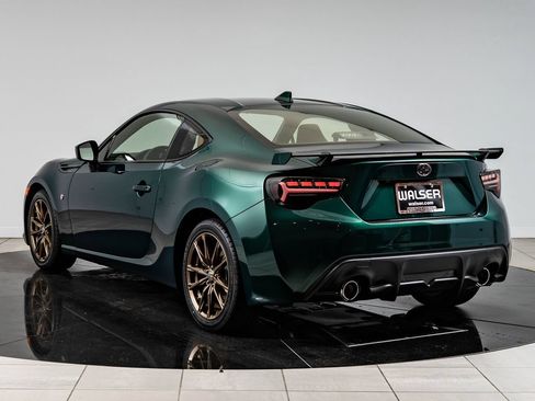 Used 2020 Toyota 86 RWD image 6