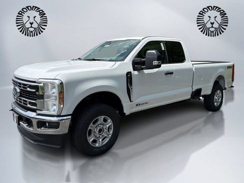 New 2026 Ford F250 XLT w/ FX4 Off-Road Package AWD/4WD image 1