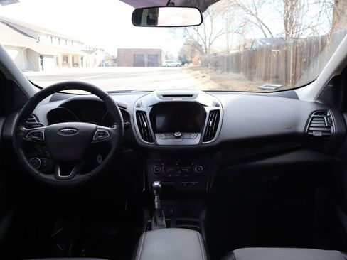 Used 2017 Ford Escape SE w/ Equipment Group 201A image 16