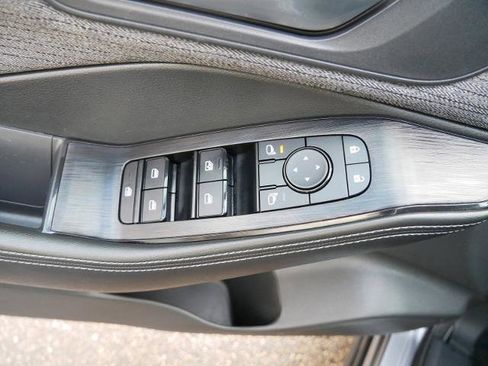 Certified 2022 Nissan Rogue SV image 16