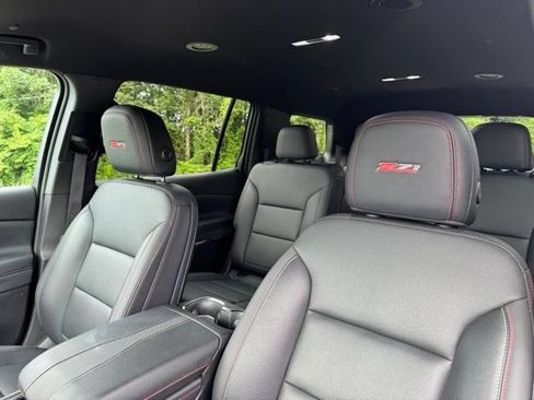 Used 2025 Chevrolet Traverse Z71 AWD/4WD image 26