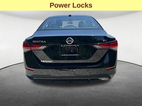 Used 2022 Nissan Sentra SV FWD image 11