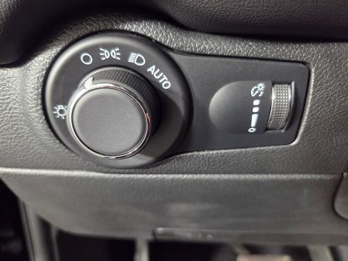 Used 2025 Dodge Durango GT AWD/4WD image 19