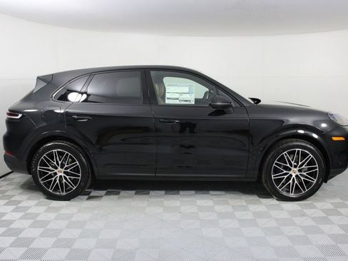 New 2026 Porsche Cayenne image 8