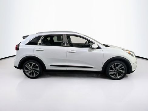Used 2019 Kia Niro Touring image 4